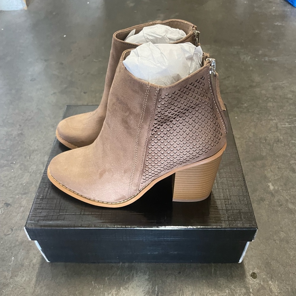 Bootie - Picture 5 of 5